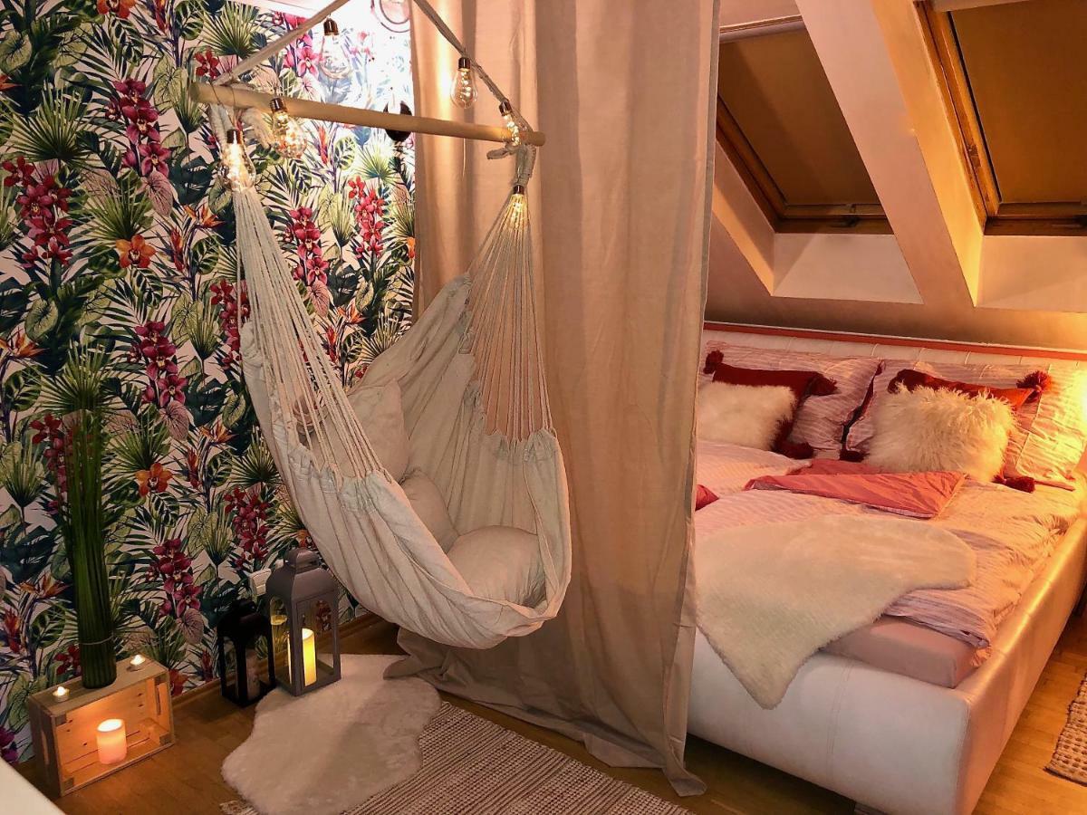 Duplex With Quite Terrace On Wenceslas Sq. Lejlighed *