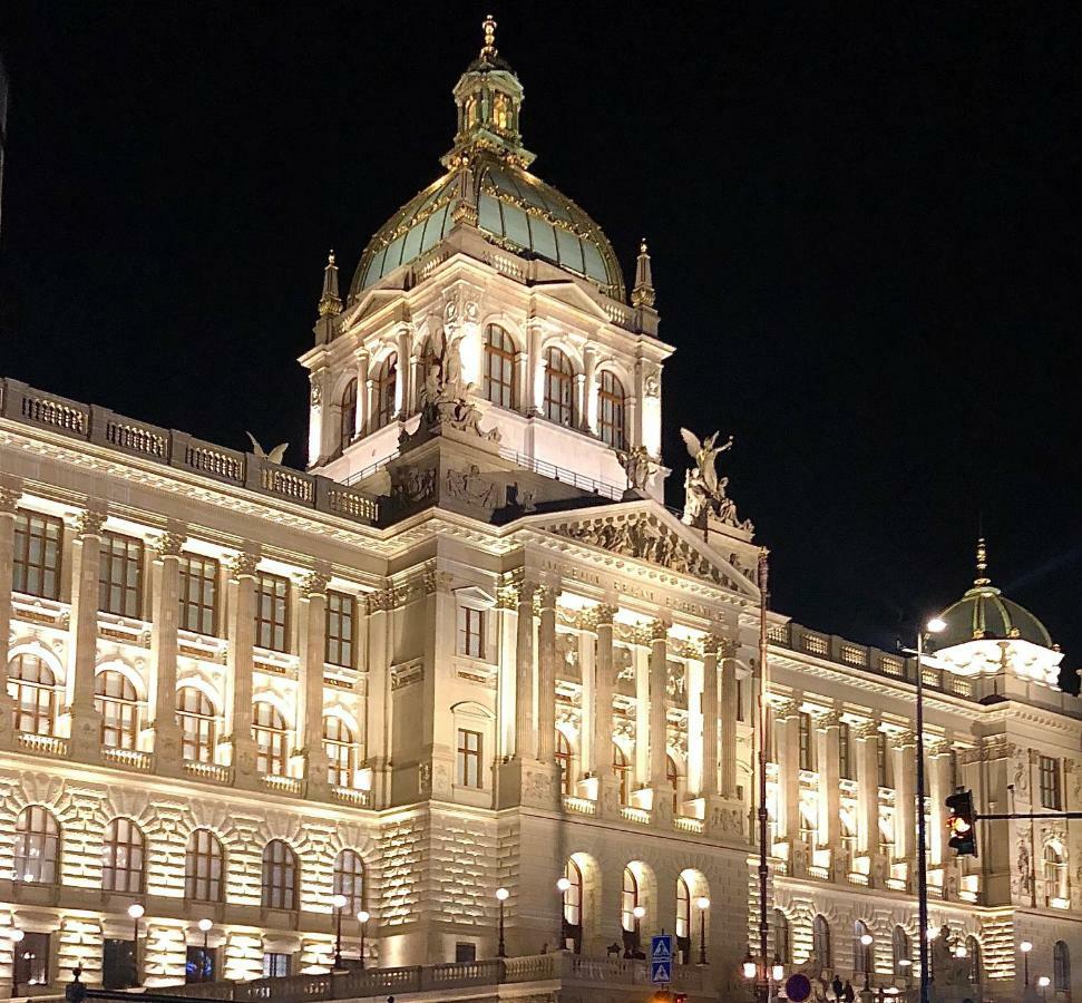 Duplex With Quite Terrace On Wenceslas Sq. Lejlighed