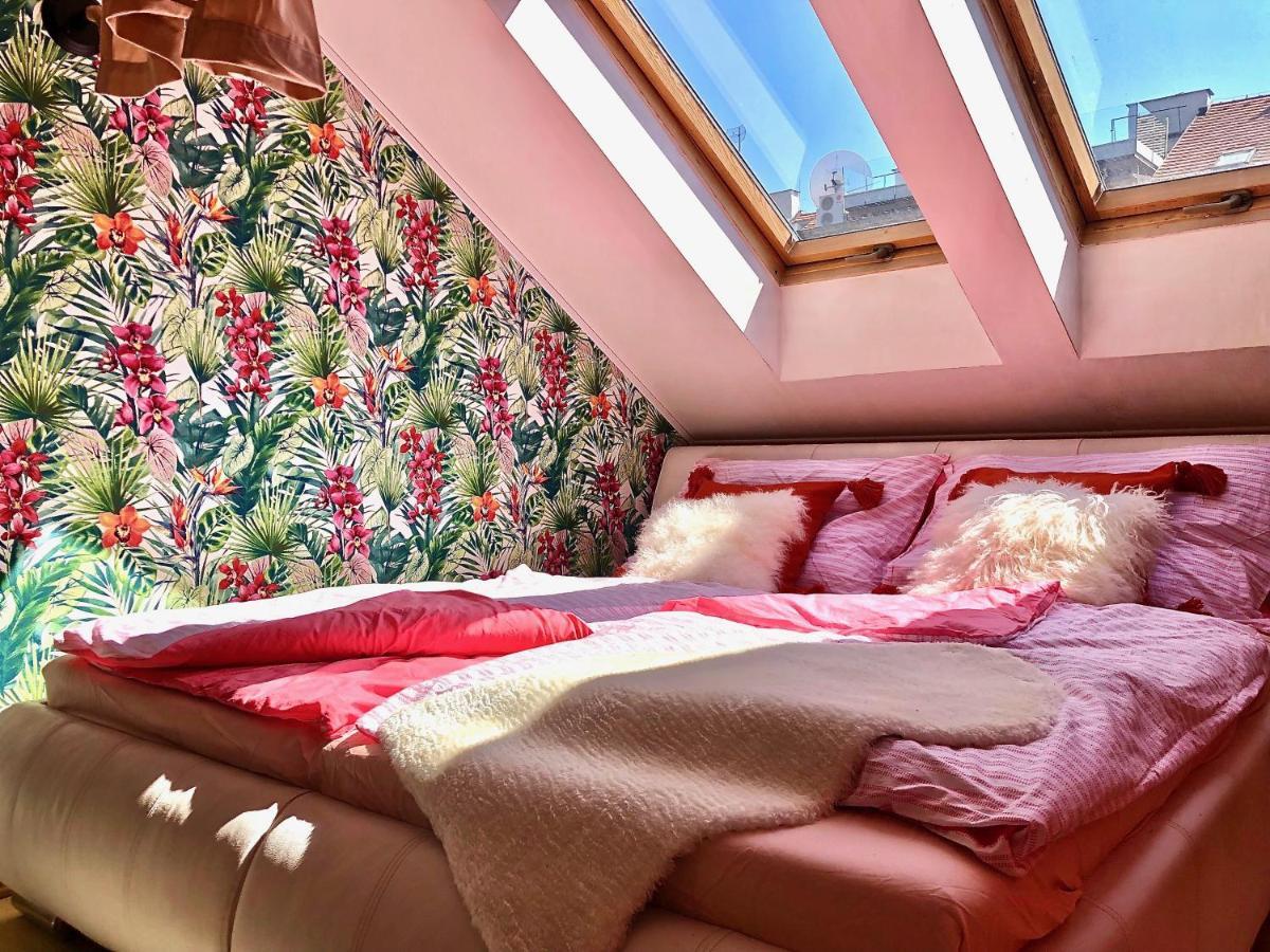 Duplex With Quite Terrace On Wenceslas Sq. Lejlighed Prag